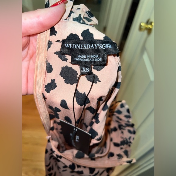 Pink and black cheetah print keyhole long sleeve dress - Picture 7 of 7